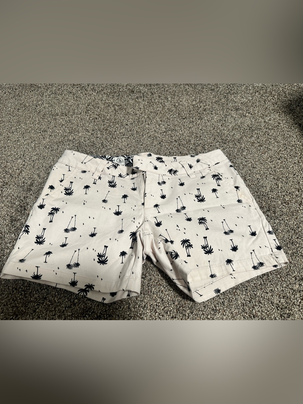Women’s volcom shorts
